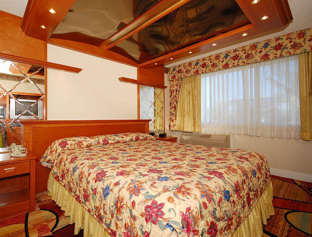 Vagabond Inn Лонг Бич Экстерьер фото